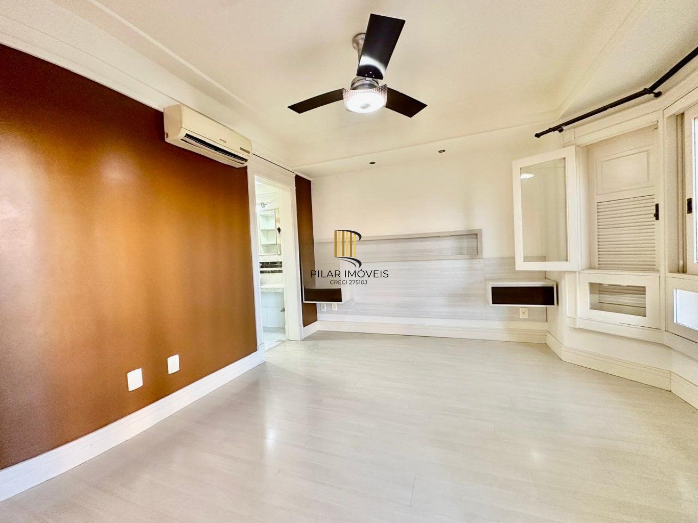 Casa de 3 dormitórios, 2 vagas de garagem em Canoas