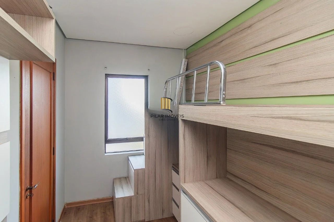 Cobertura de 3 quartos com piscina e 2 vagas no Bairro Mont Serrat.