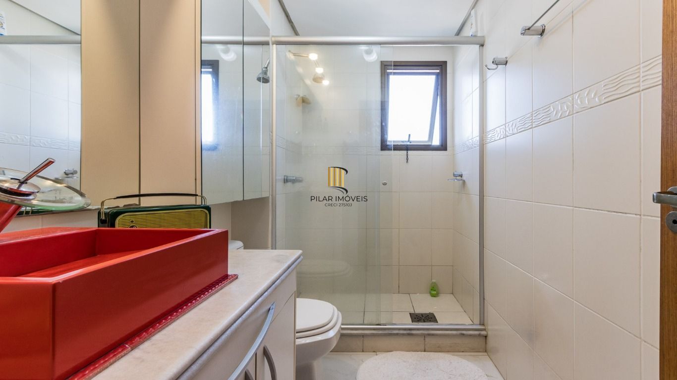Apartamento com 3 quartos, 1 suíte, à venda no bairro Petrópolis