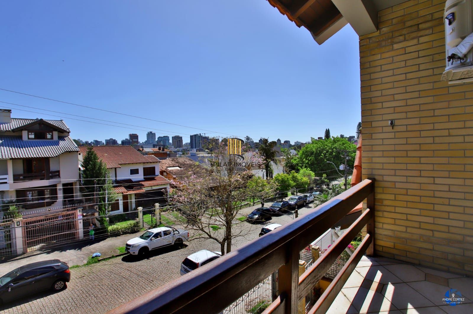Casa 3 dormitórios no Bairro Chácara das Pedras