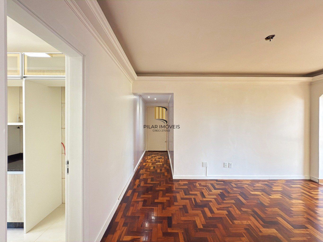 Apartamento com 2 quartos e 1 vaga a venda no bairro Passo da Areia