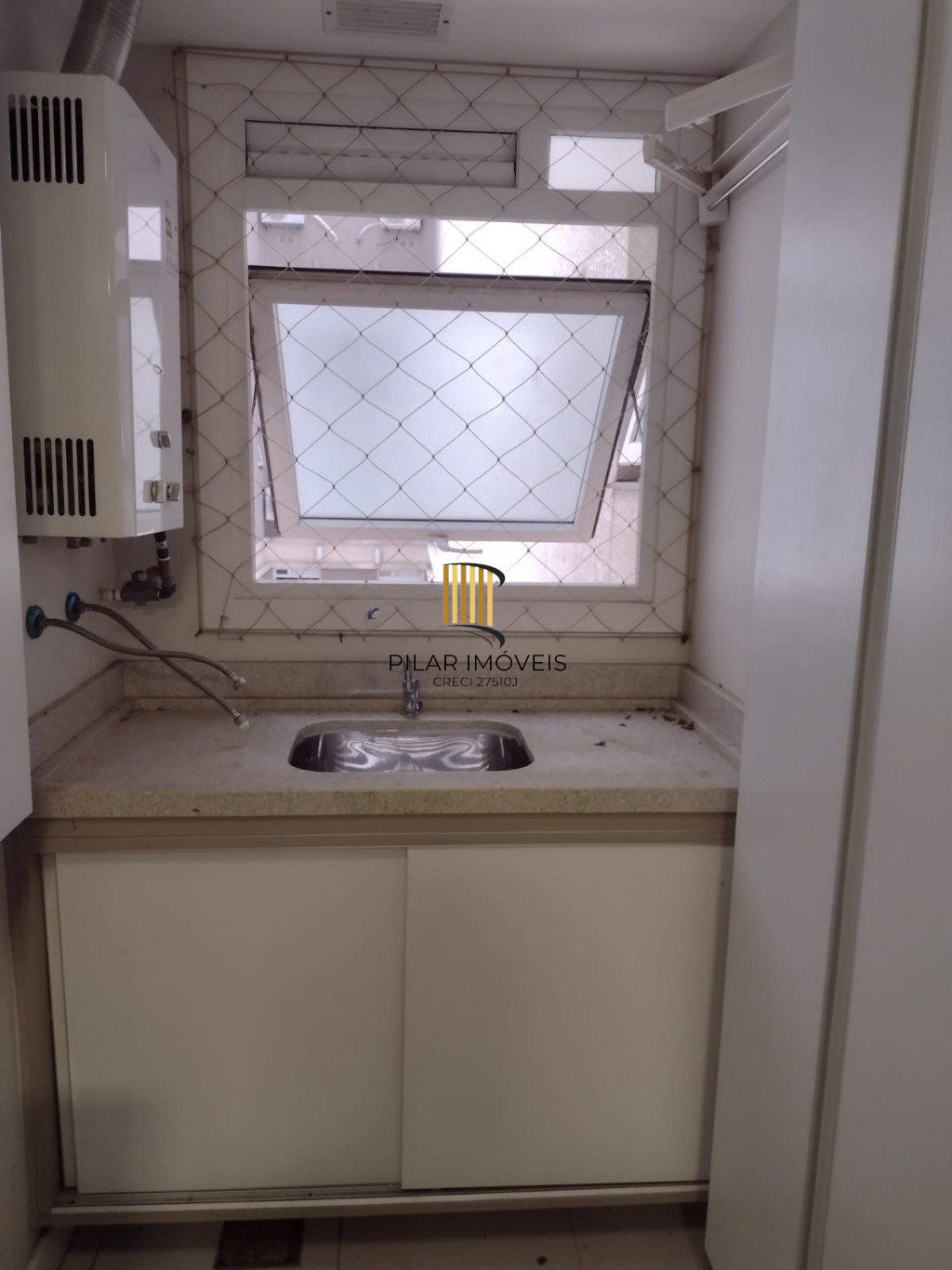 Apartamento com 3 quartos, vaga de garagem e elevador no Bairro Sao sebastiao