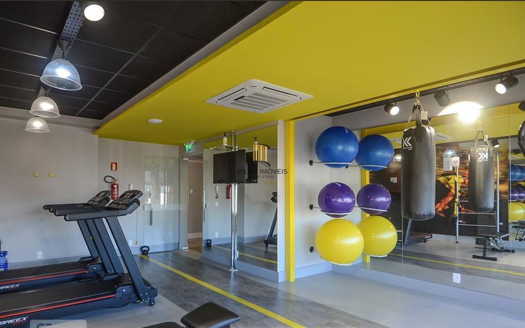 Apartamento com 1 dormitório e 1 vaga de garagem no Bairro Partenon