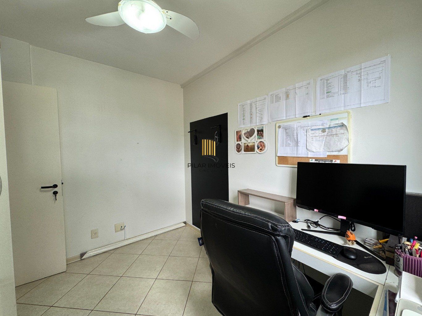 Apartamento com 2 quartos, 1 vaga e elevador no bairro Sarandi