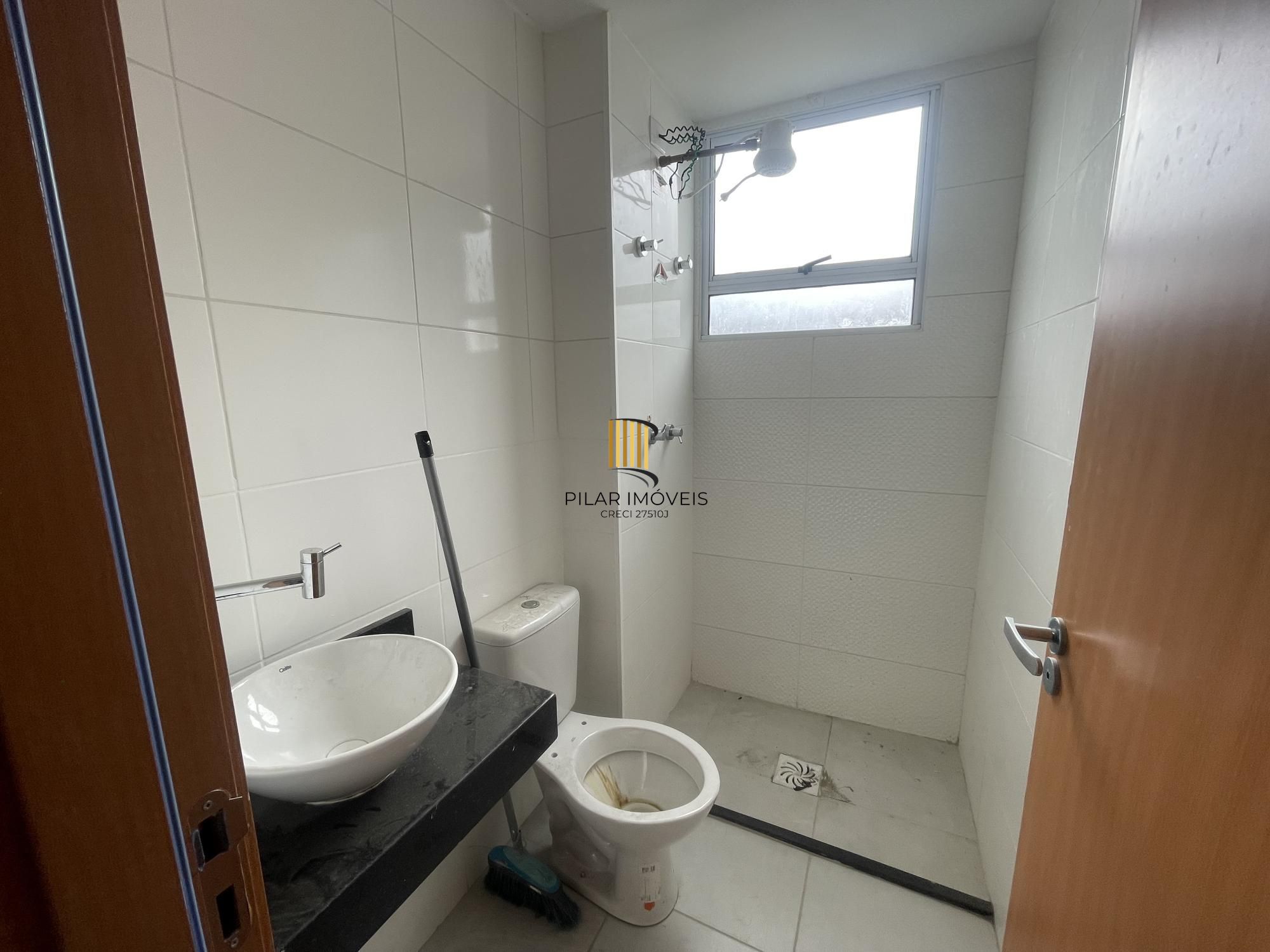 Apartamento 2 dormitórios, 1 vaga e Piscina na Av. Protásio Alves