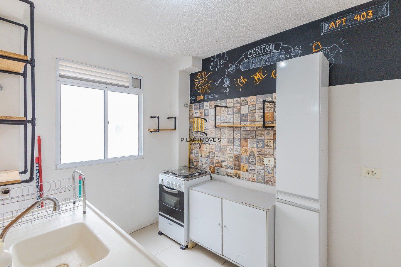 Apartamento de 2 dormitórios, piscina e 1 vaga de garagem em Canoas.