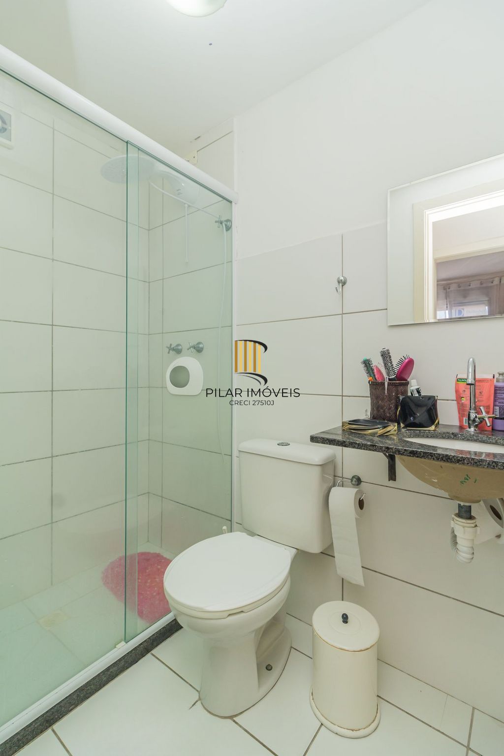 Apartamento com 2 quartos e 1 vaga de garagem no Bairro Sarandí