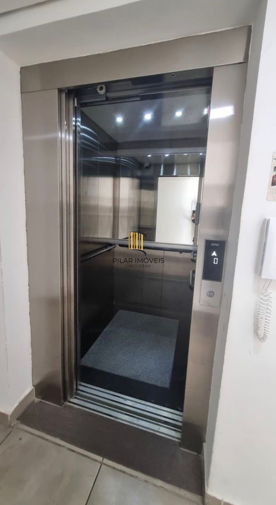 Apartamento com 02 quartos no Bairro Alto Petrópolis e 01 vaga de garagem