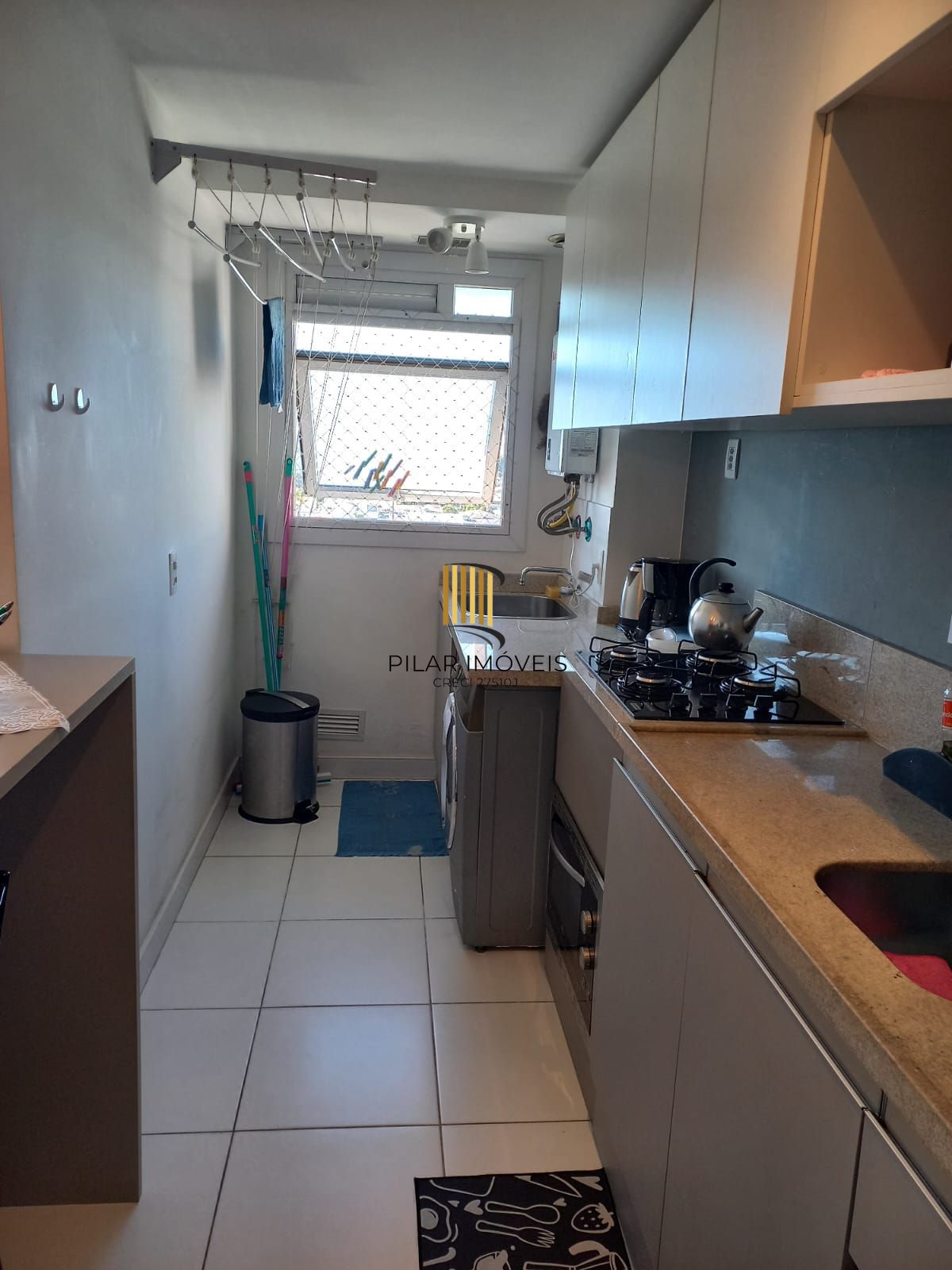 Apartamento de 2 dormitórios , 1 vaga coberta no bairro São Sebastião