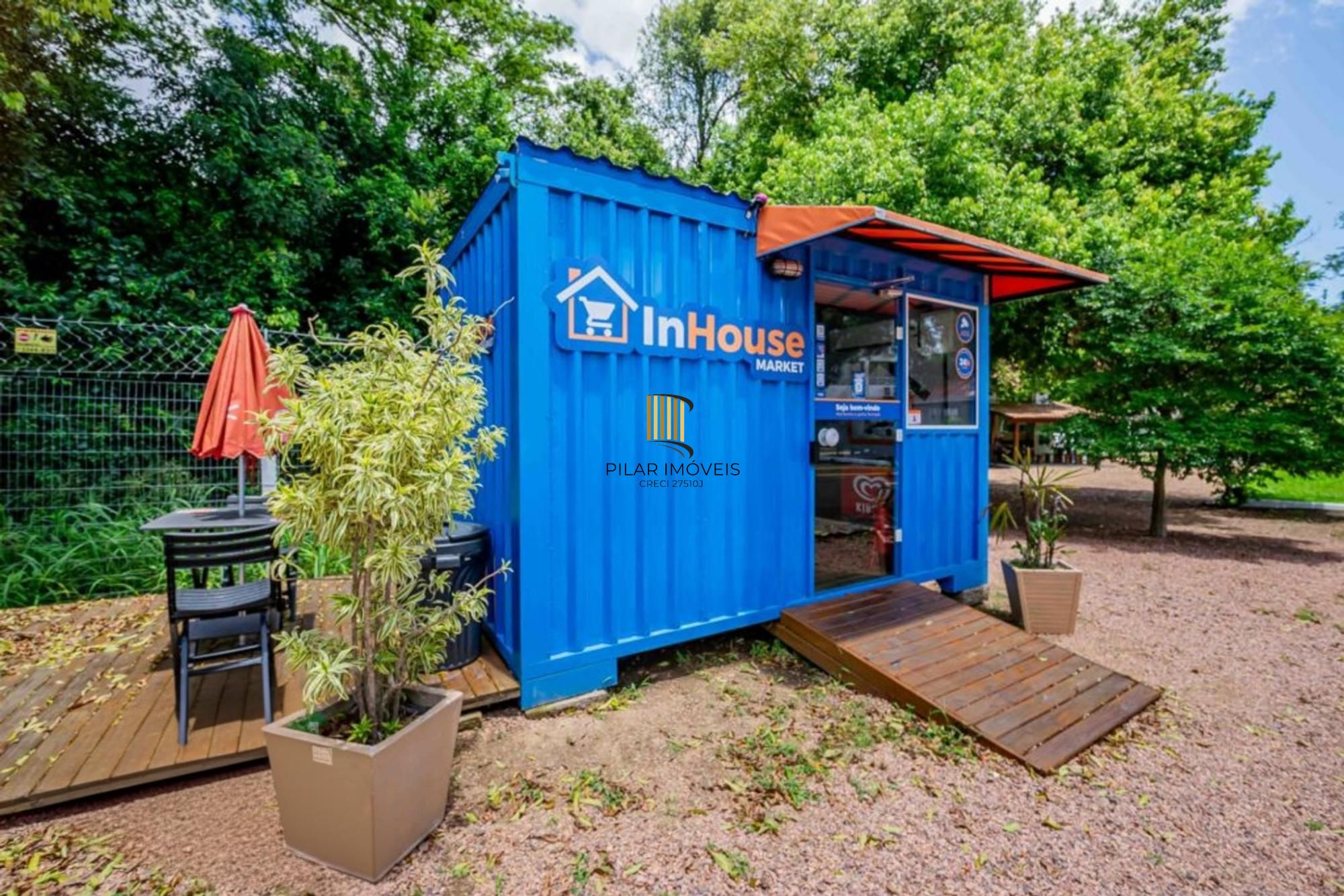 Apartamento semi mobiliado de 3 quartos, elevador, 1 vaga no bairro Cavalhada