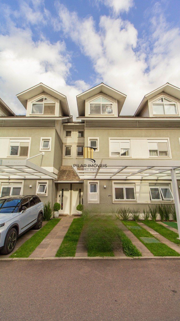 Casa em Condomínio com 3 quartos, 3 suítes, 2 vagas e 195m² no Jardim Carvalho.