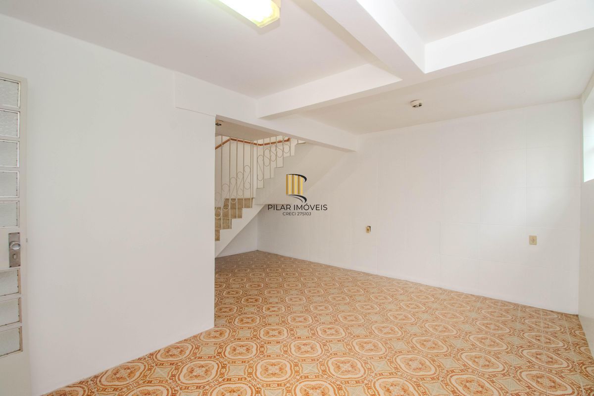 Casa com 3 dormitórios no Bairro Jardim Floresta