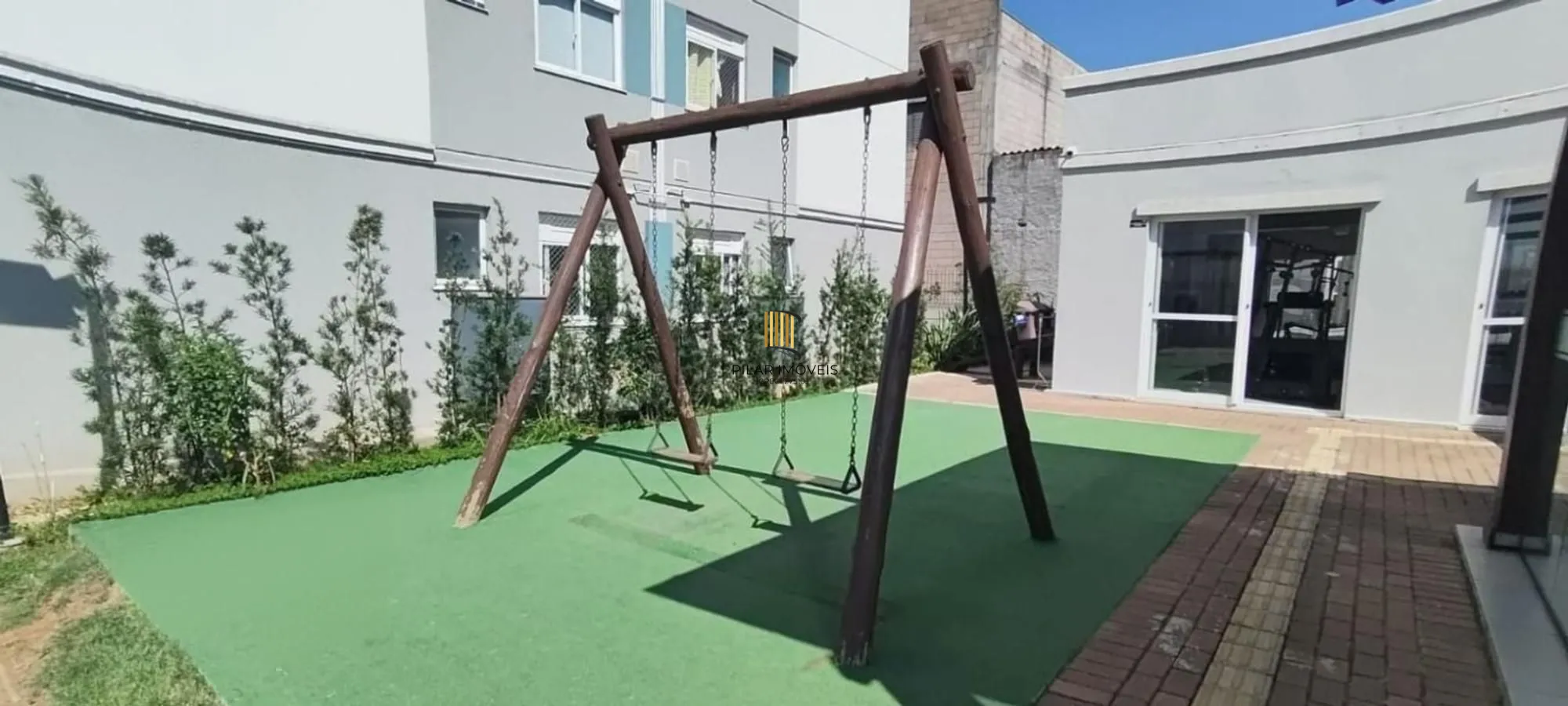 Apartamento de 2 dormitórios, piscina e 1 vaga de garagem em Canoas.