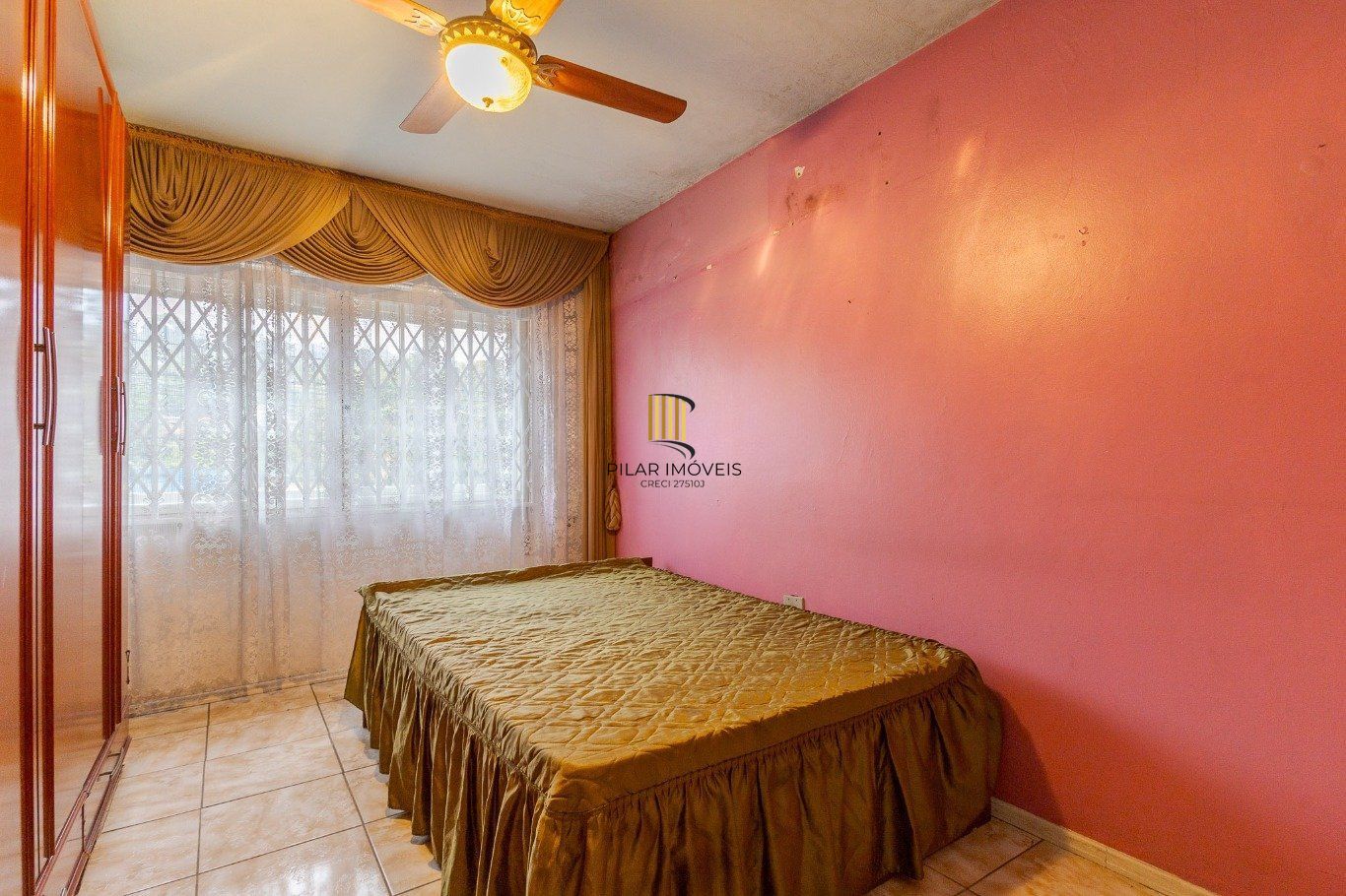 Casa de 3 dormitórios, 4 banheiros, 3 vagas de garagem no bairro Agronomia