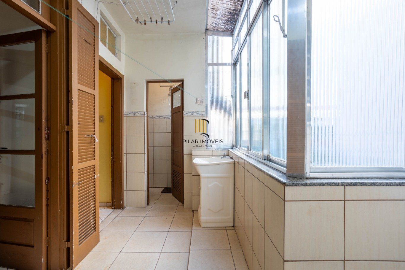 Apartamento com 2 dormitórios no Bairro Menino Deus