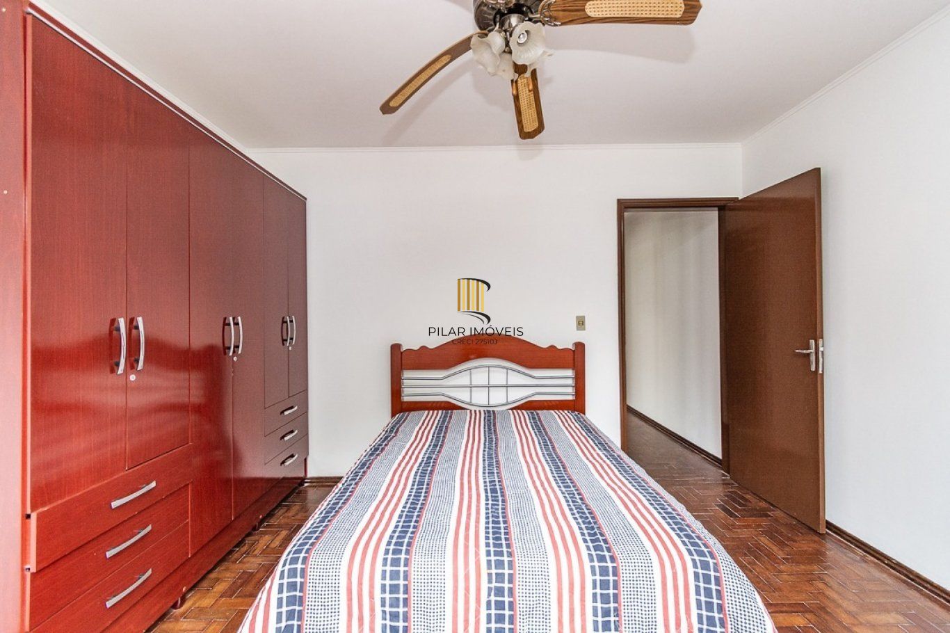 Apartamento com 2 dormitórios e 64m² à venda no Bairro Passo da Areia