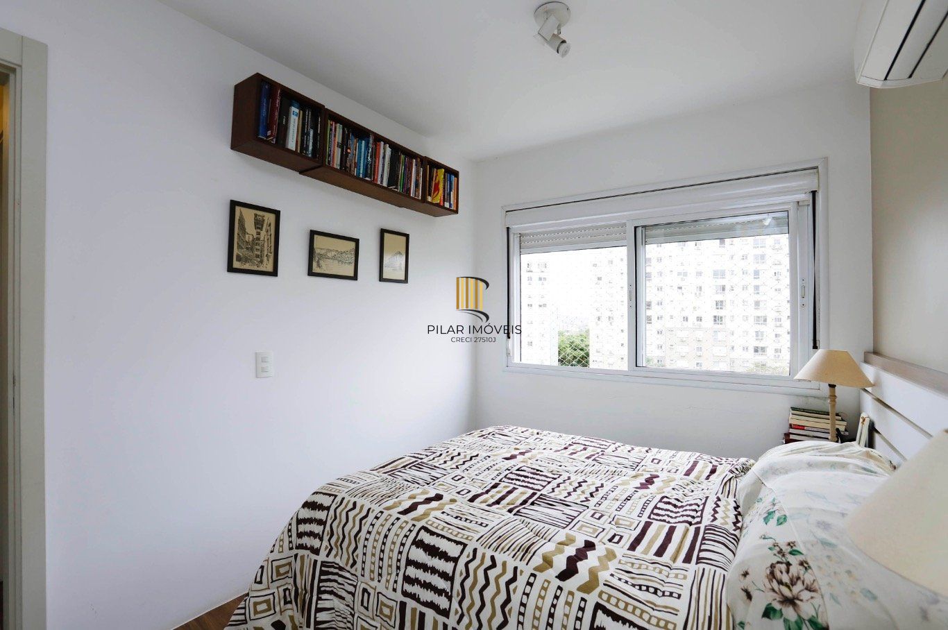 Apartamento 2 Dormitórios com Elevador e 2 Vagas à Venda no Jardim Carvalho