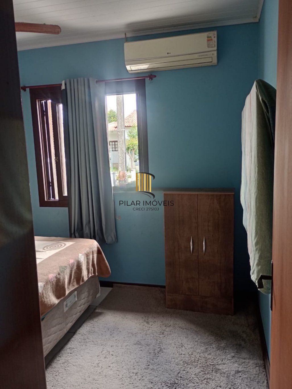 Casa de 2 dormitórios e 1 vaga de garagem em Canoas.