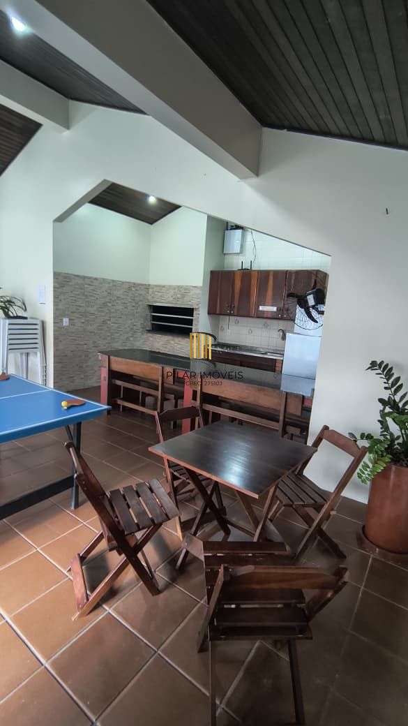 Sobrado 2 dormitórios com suite Condomínio Fechado Capão Novo