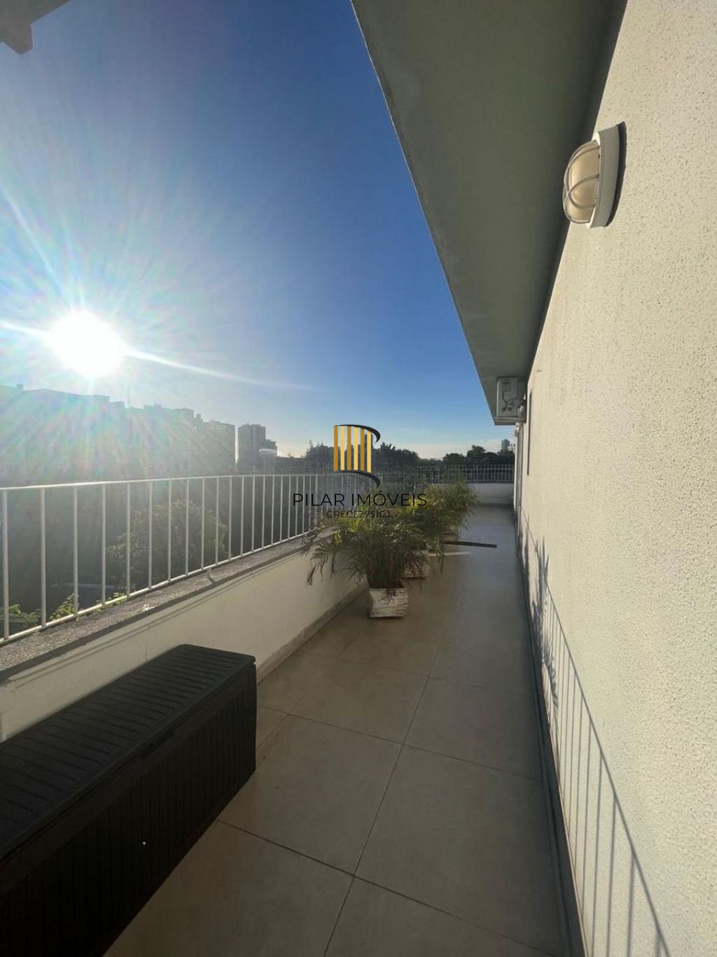 Cobertura à venda com 2 quartos, 121 m² e 1 vaga escriturada no Cristal.