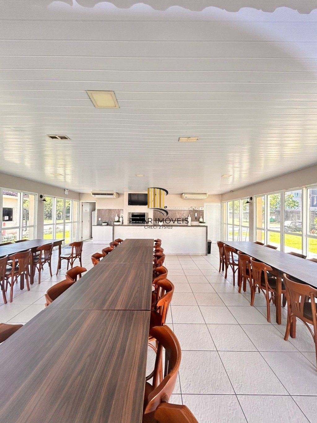 Apartamento com 3 dormitórios e 1 vaga de garagem no bairro Fátima em Canoas