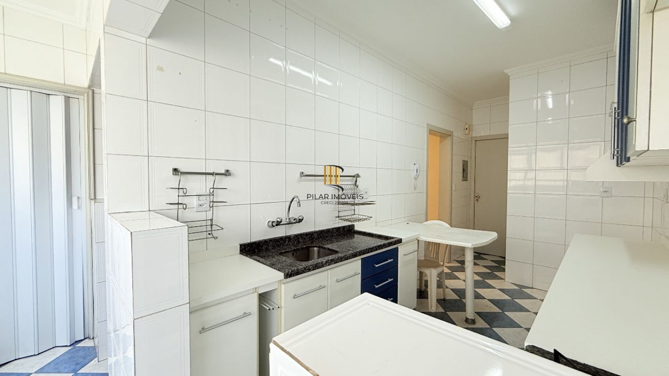 Apartamento de 3 dormitórios no bairro Jardim Lindóia