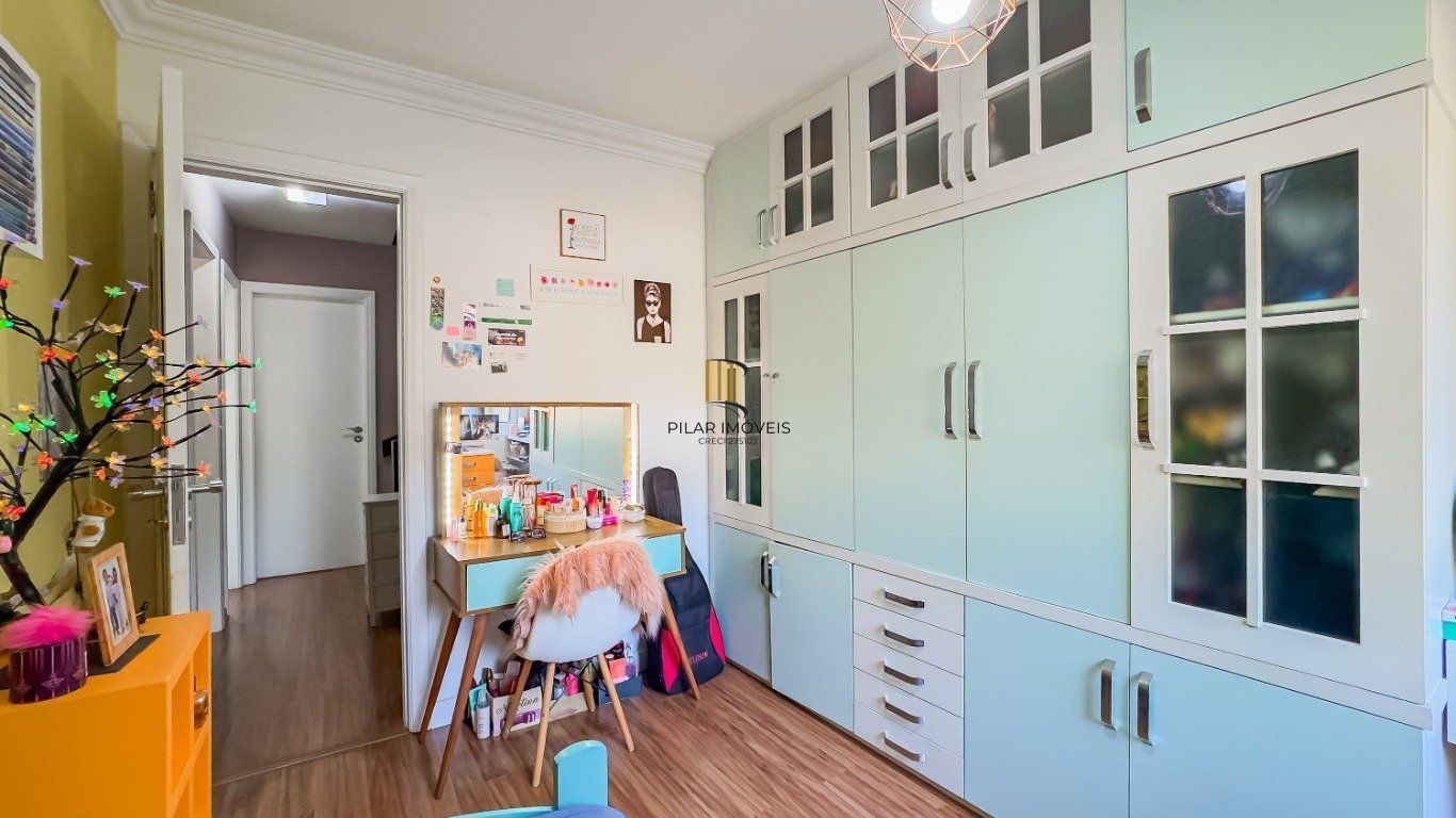 Casa em Condomínio, 3 Quartos, Suíte e 3 Vagas no Jardim Carvalho, Porto Alegre