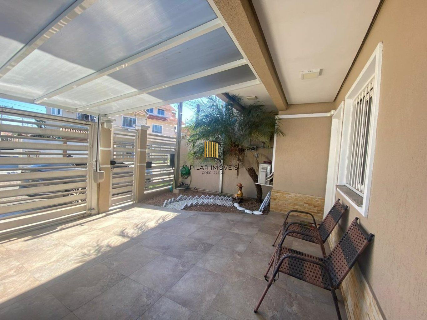 Casa de 3 quartos, 2 vagas de garagem cobertas no bairro Mato grande em Canoas.