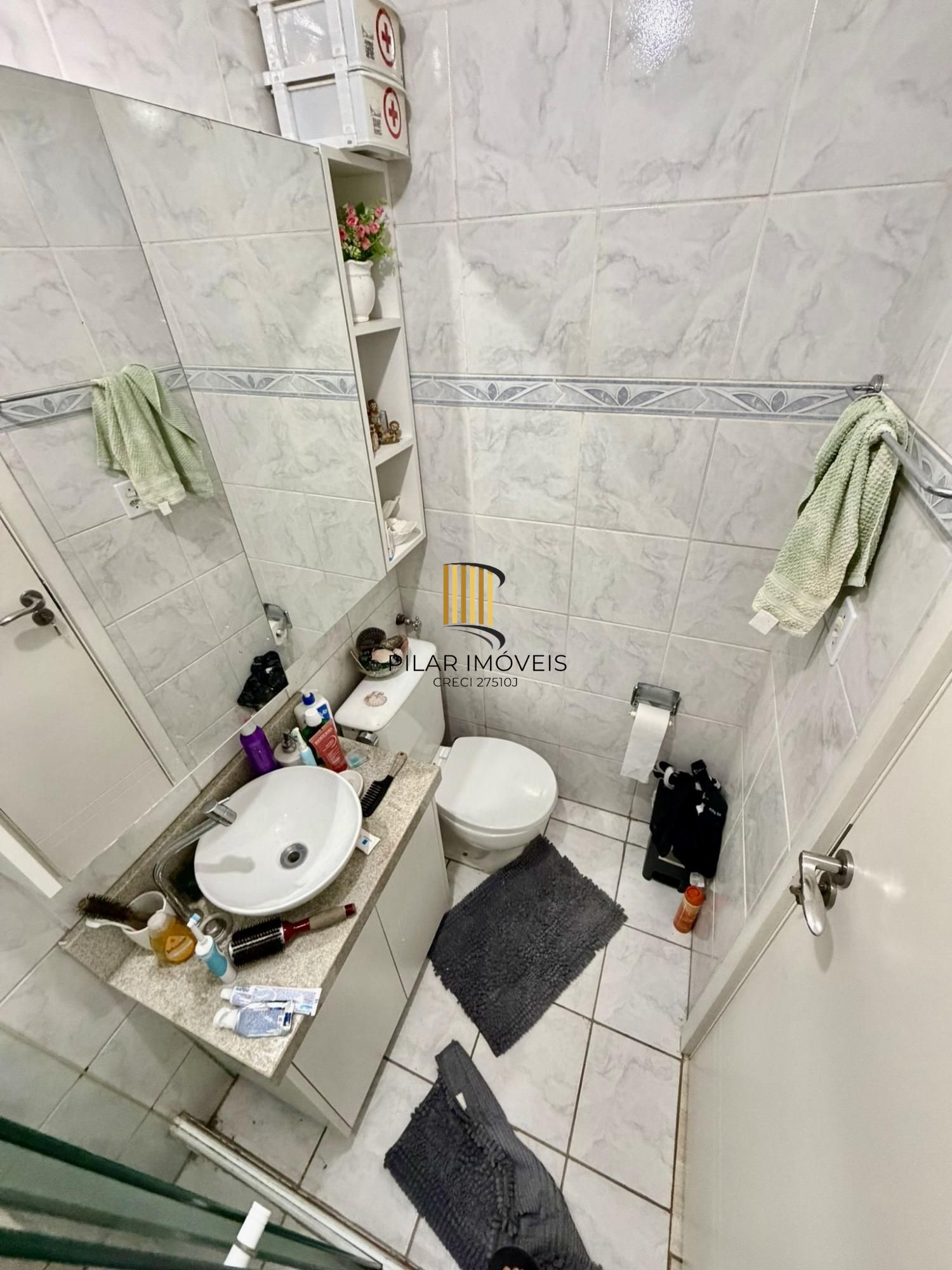 Apartamento com 2 dormitórios 1 vaga no Bairro Vila Nova