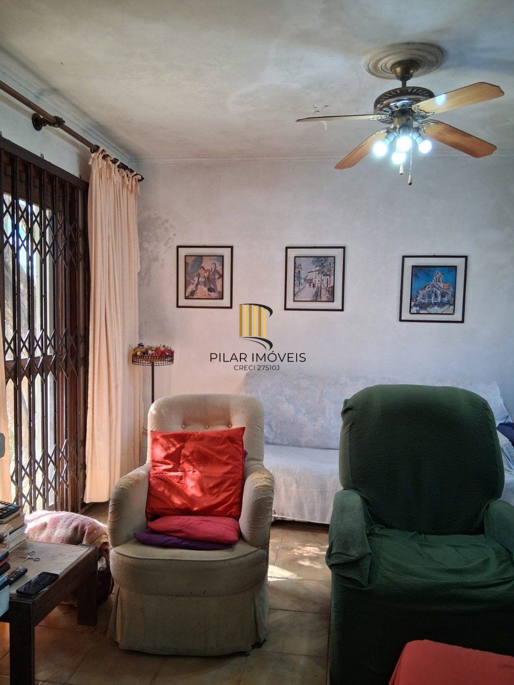 Casa com piscina 4 quartos e 2 vagas no Bairro Jardim Itu