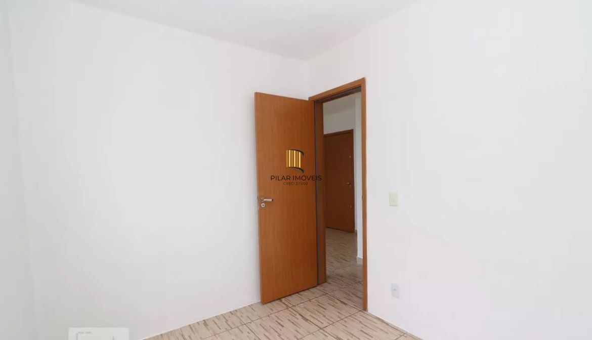 Apartamento 2 dormitórios em condomínio fechado com piscina e infra completa
