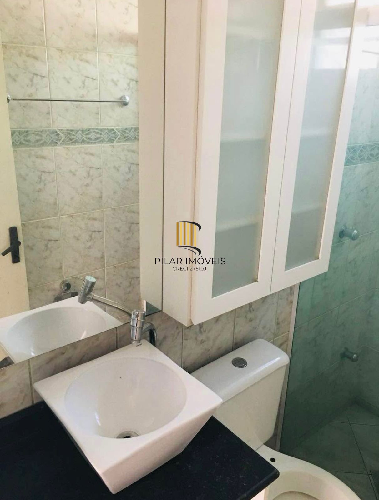 Apartamento térreo de 2 dormitórios bairro Morro Santana