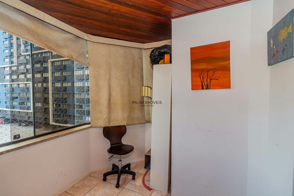 Apartamento 2 dormitórios, 1 vaga, churrasqueira  e 77m² na José do Patrocinio.