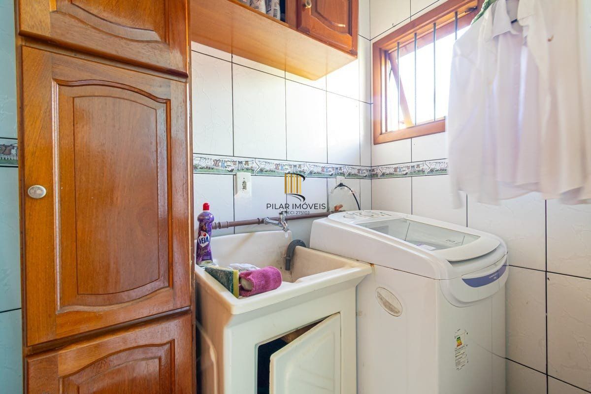 Casa de 2 dormitórios e 1 vagada de garagem em Cachoeirinha.