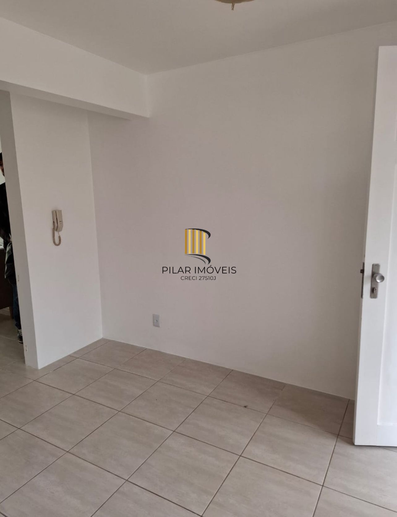 Casa com 2 quartos à venda na Avenida Faria Lobato, 1120, Sarandi, Porto Alegre