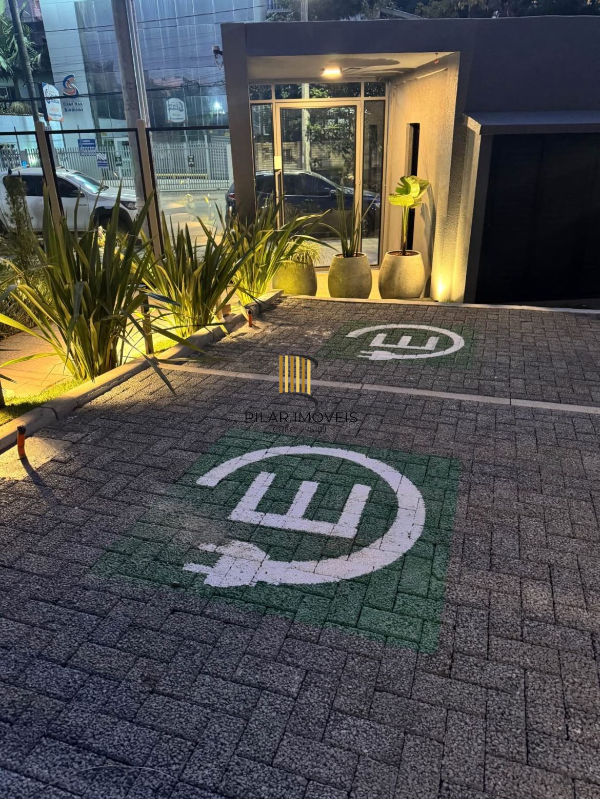 Apartamento com 2 Quartos, Vaga e Elevador no Centro de Canoas