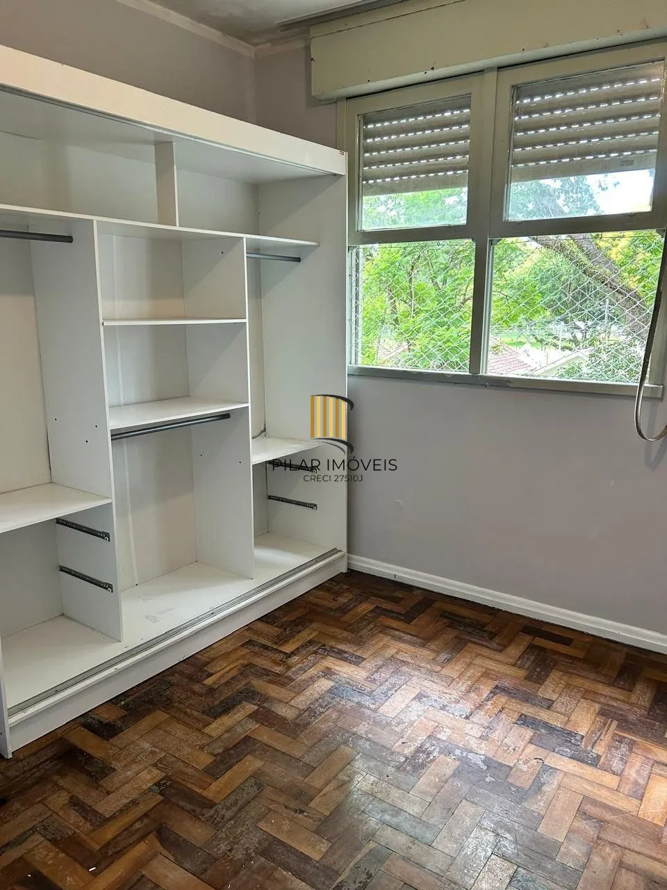 Apartamento 2 Dormitórios com Vaga no Sarandi