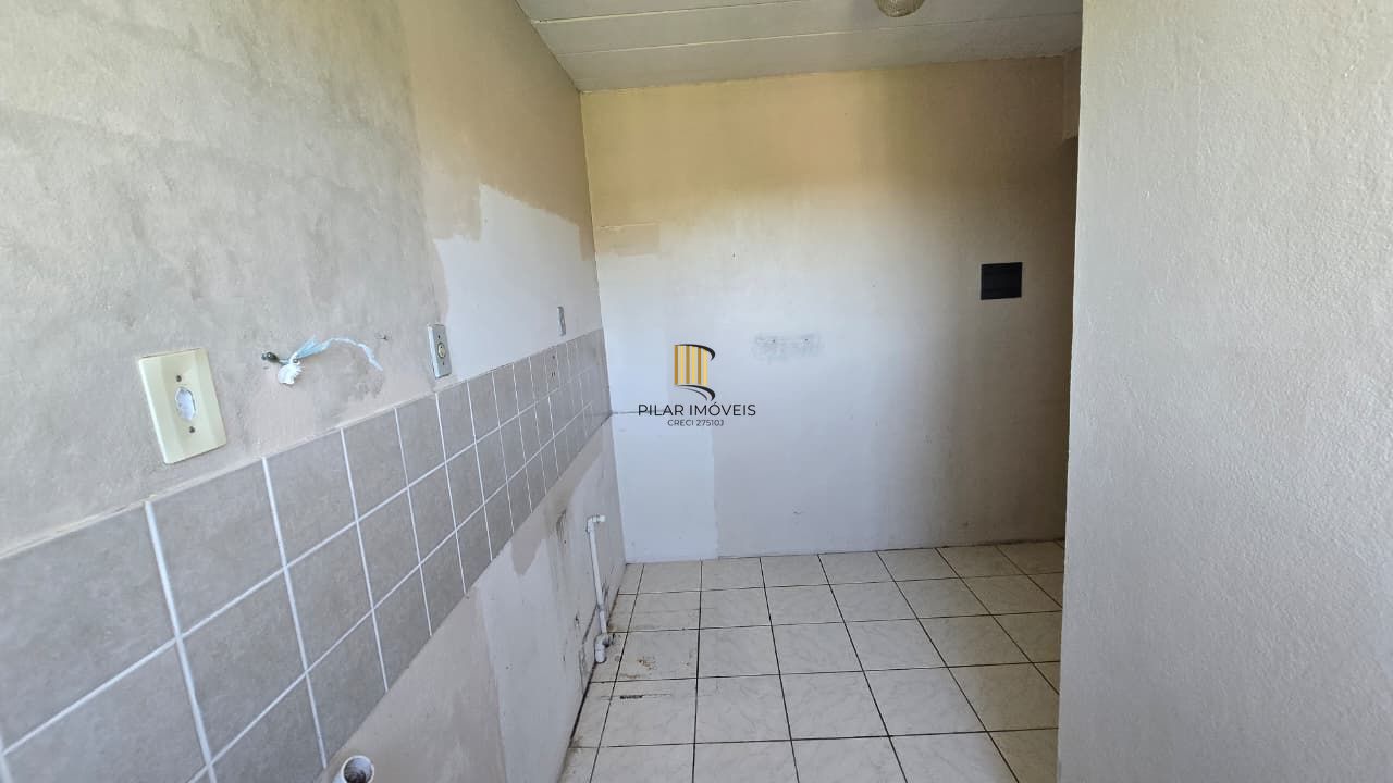 Apartamento com 2 quartos e portaria 24hr no bairro Lomba do Pinheiro