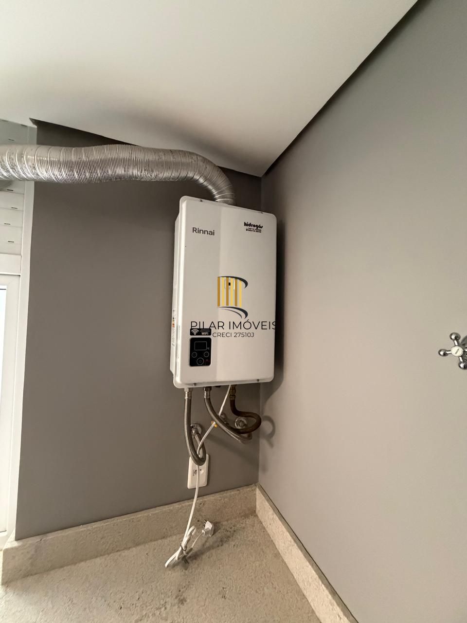 Apartamento 3 Dormitórios Reformado no Centro Histórico