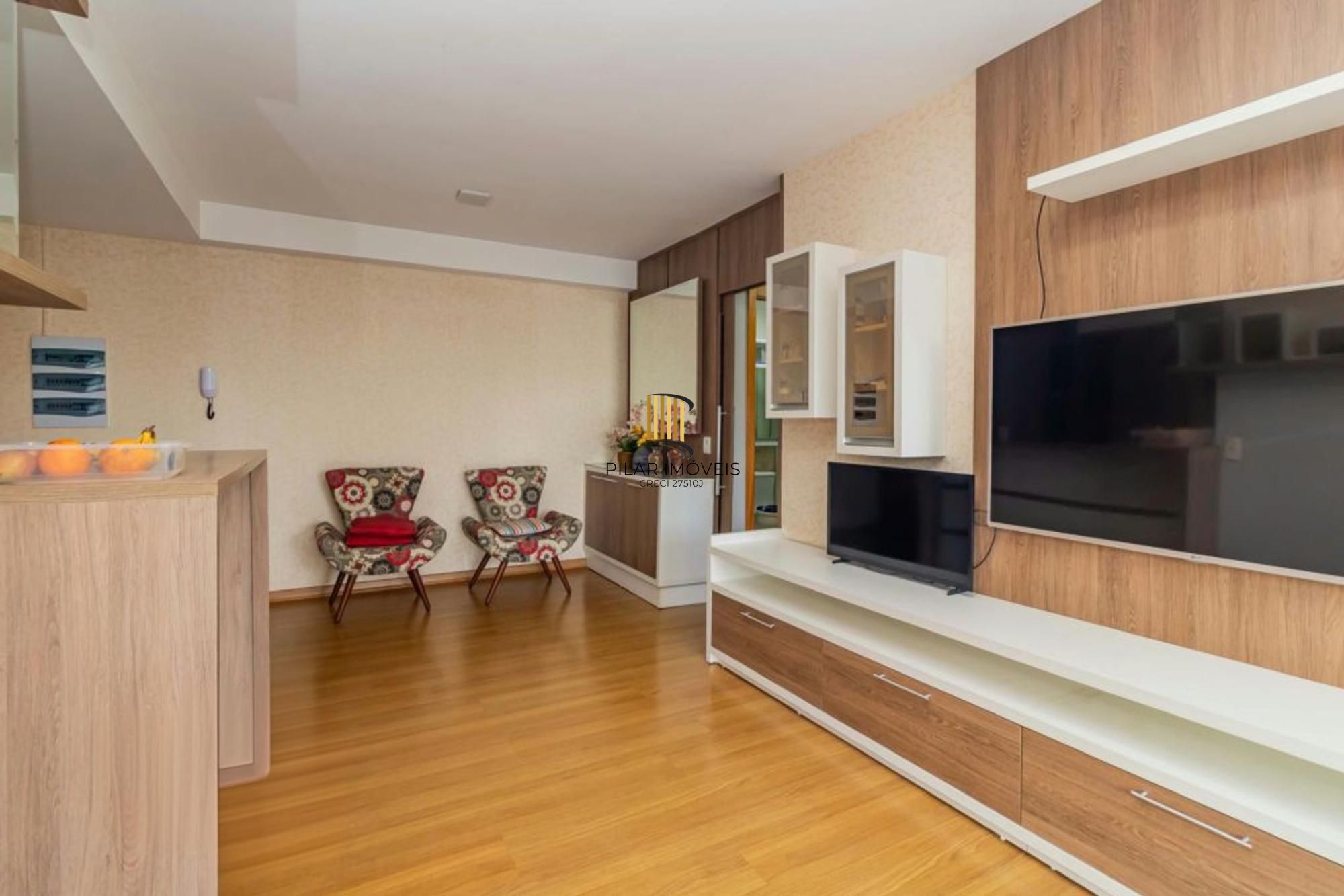 Apartamento com 2 quartos, vaga de garagem e elevador  no bairro Passo da Areia