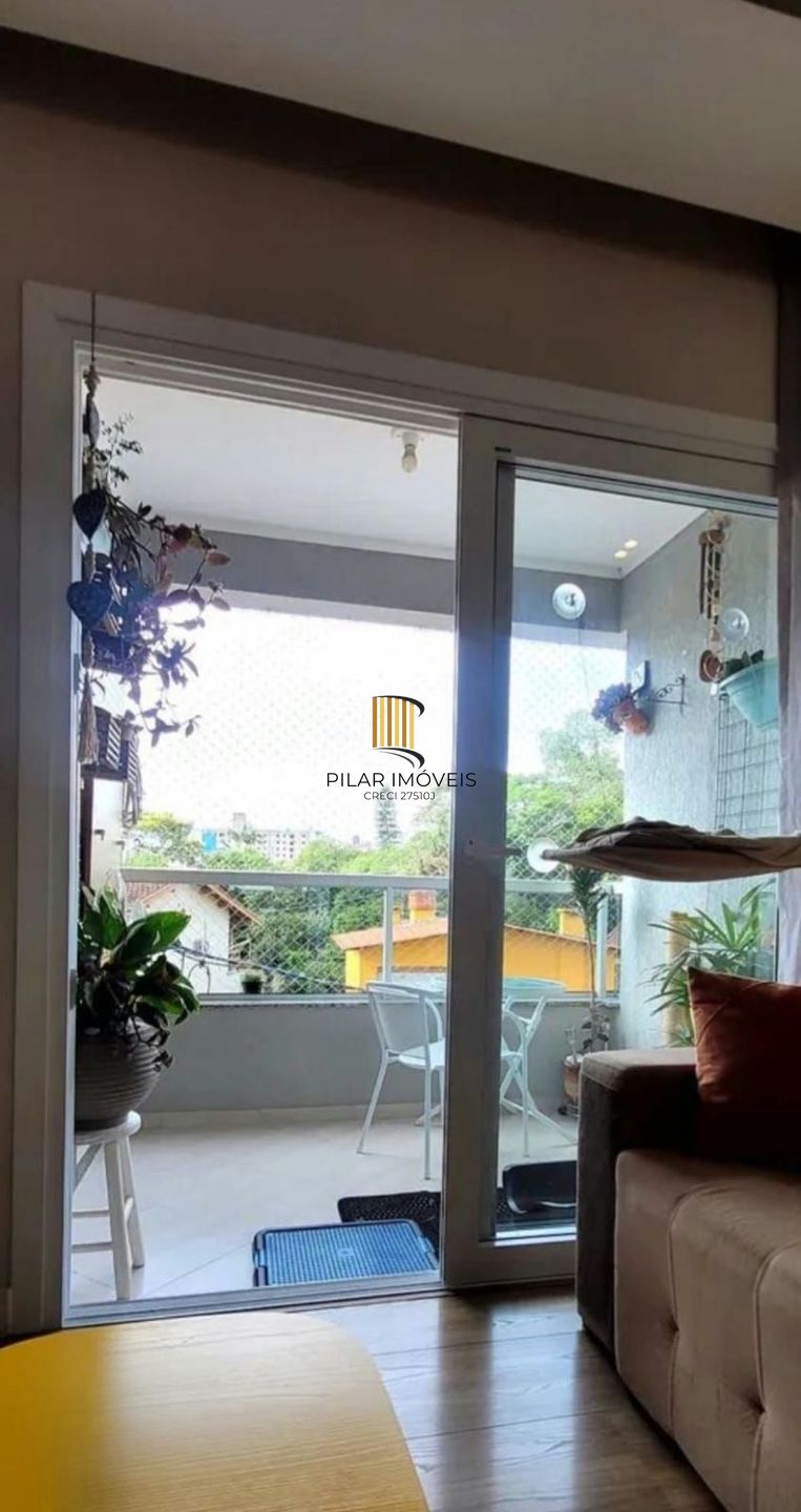 Apartamento de 2 dormitórios e 1 vaga de garagem no centro de Gravataí.