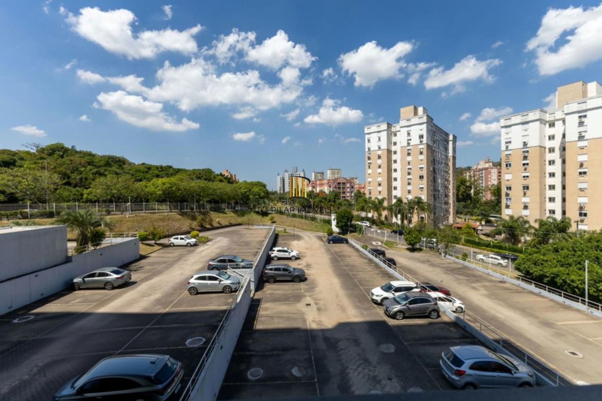 Apartamento 3 Dormitórios com Sacada, Elevador e Vaga no Jardim Carvalho