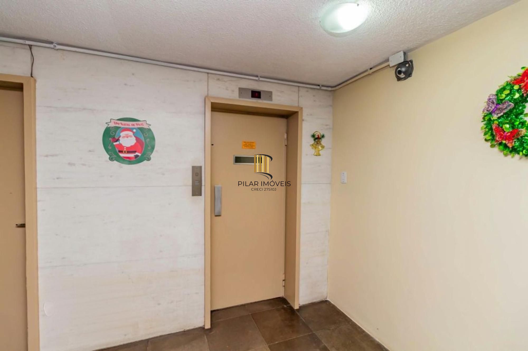 Apartamento com 2 quartos, elevador semi mobiliado no bairro Floresta.