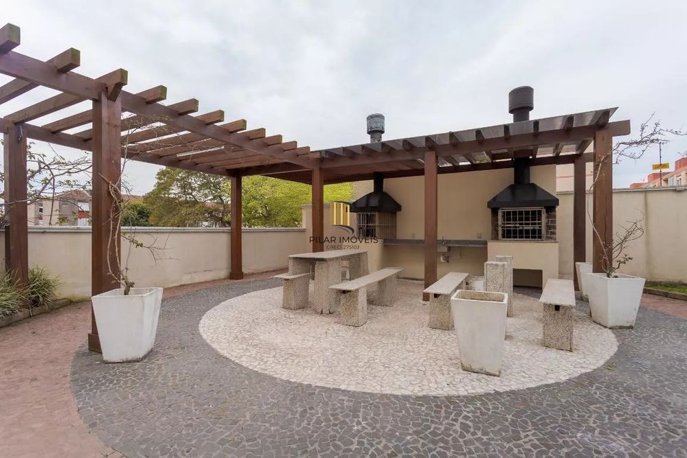 Apartamento de 3 quartos, suíte, elevador, 1 vaga no bairro Vila Ipiranga.