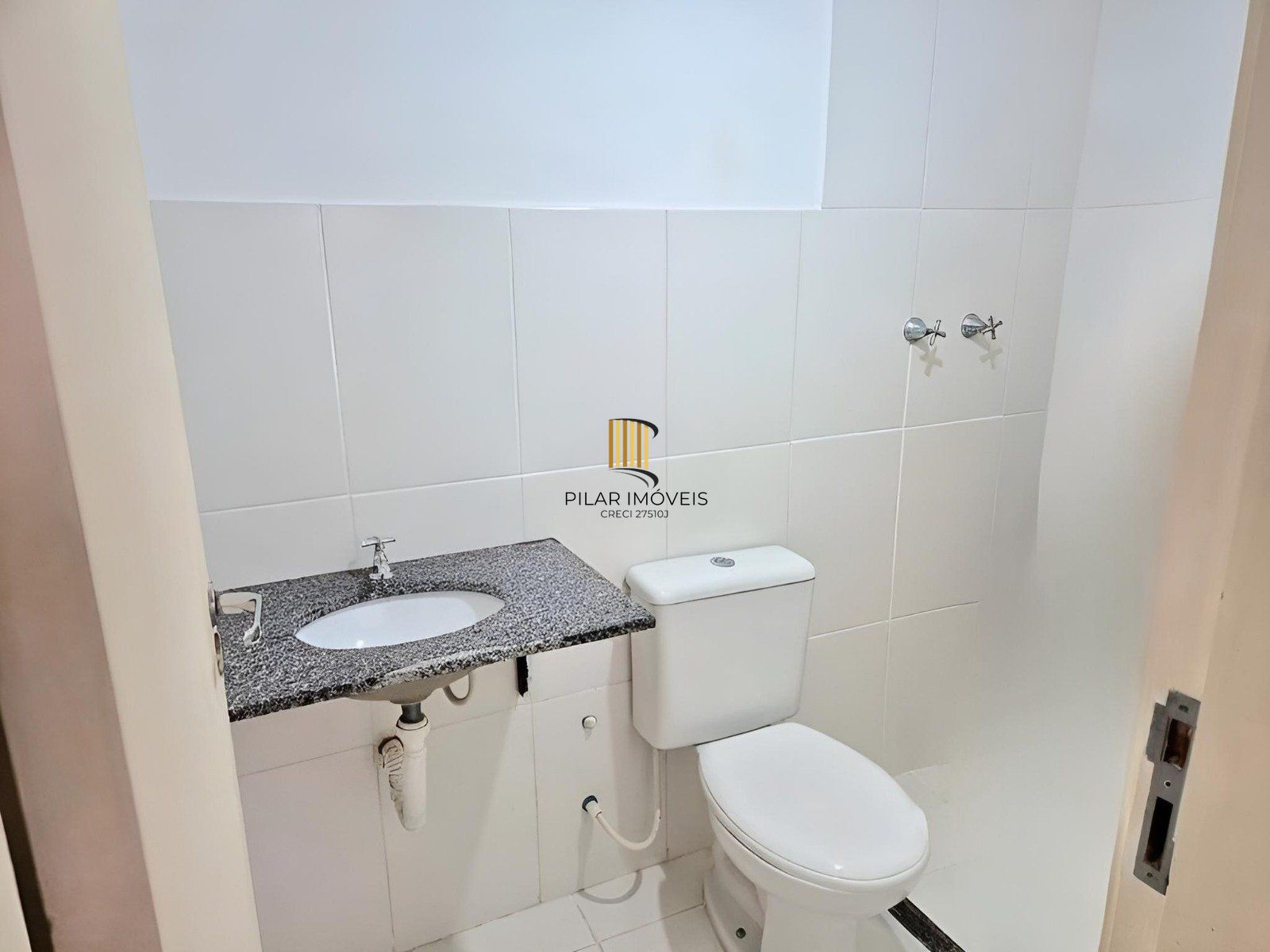 Apartamento 2 quarto, 1 vaga e piscina no bairro São Sebastiao