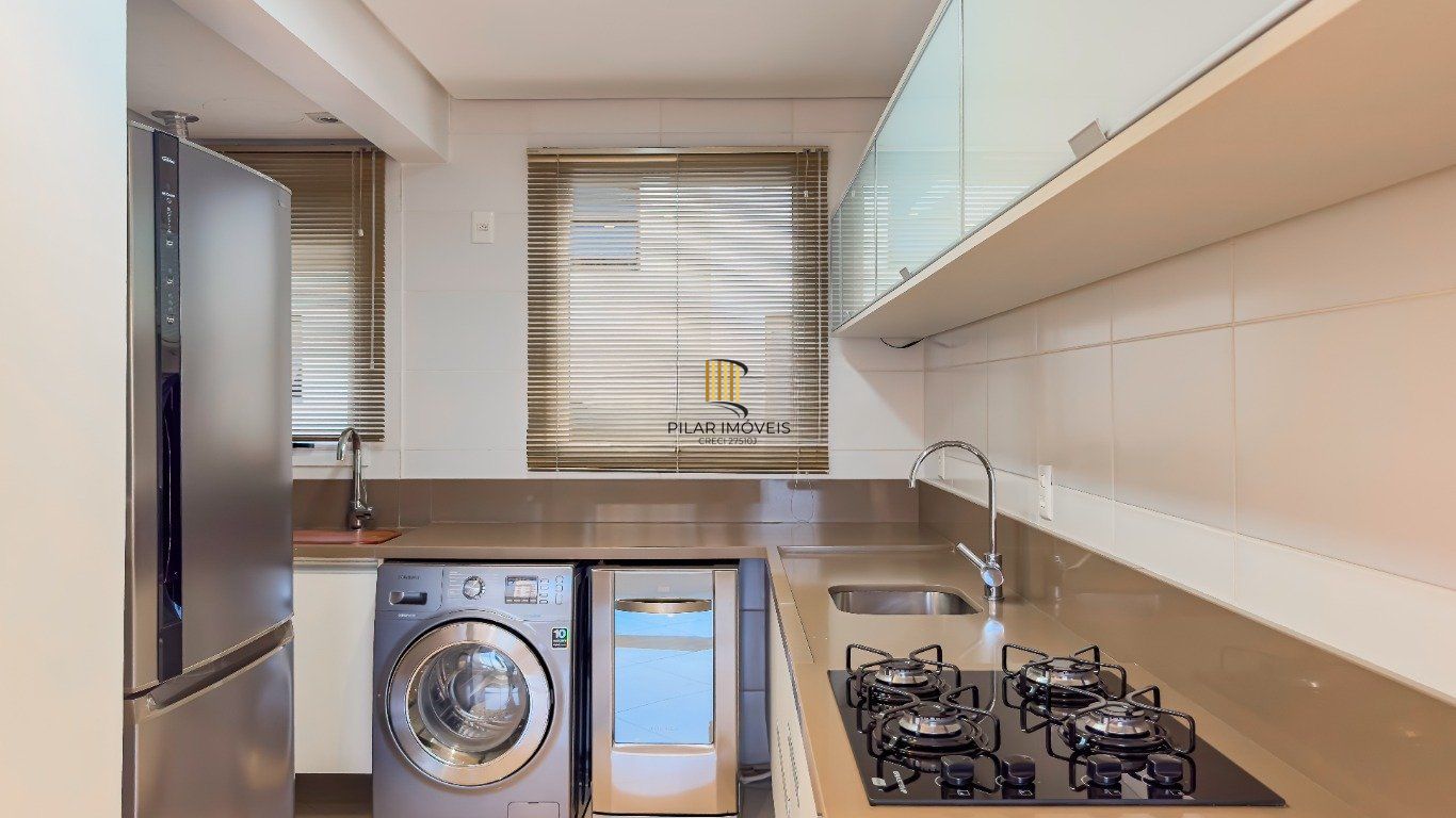 Apartamento com 3 quartos (1 suíte) e 2 vagas no Bairro Passo da Areia.
