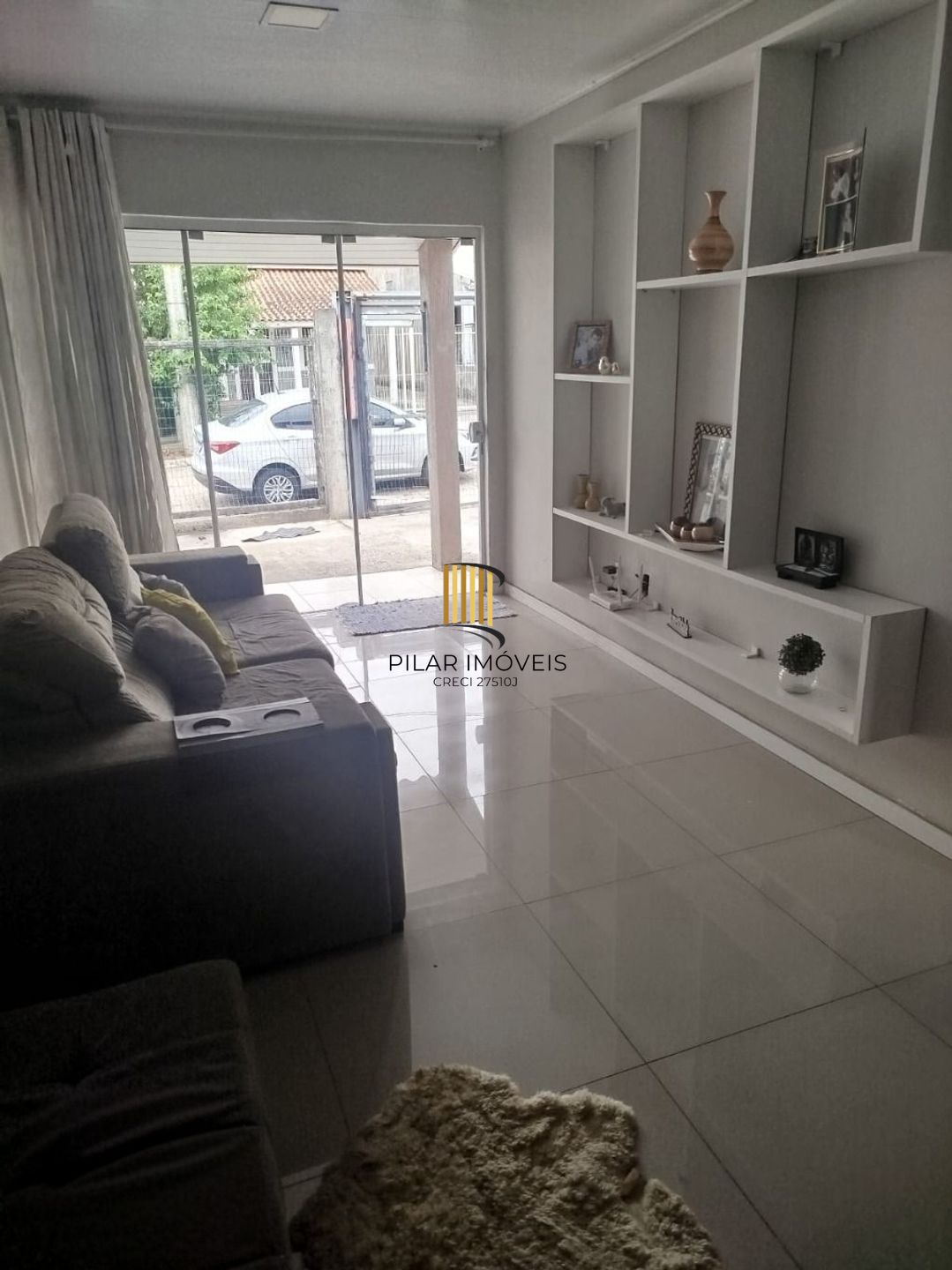 Casa de 2 dormitórios e 2 vagas de garagem em são José Canoas.