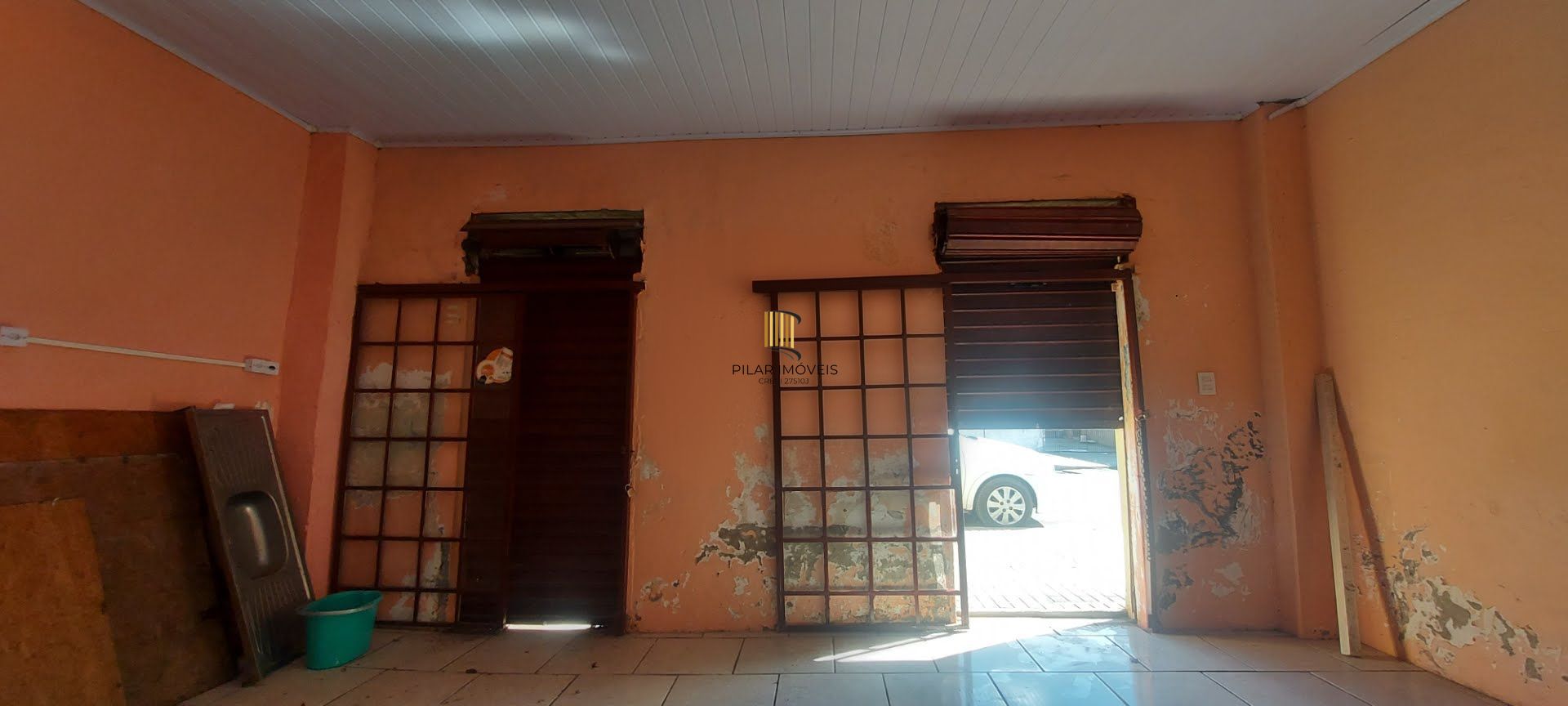 Imóvel com 2 moradias e ponto comercial em Alvorada