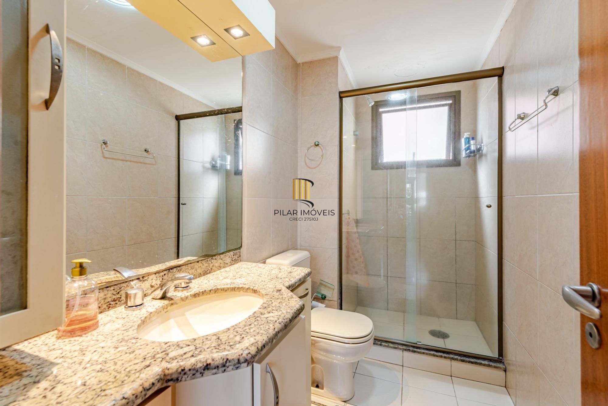 Apartamento 3 Dorm, 2 vagas e Elevador, com Vista para o Guaíba e vaga Dupla.