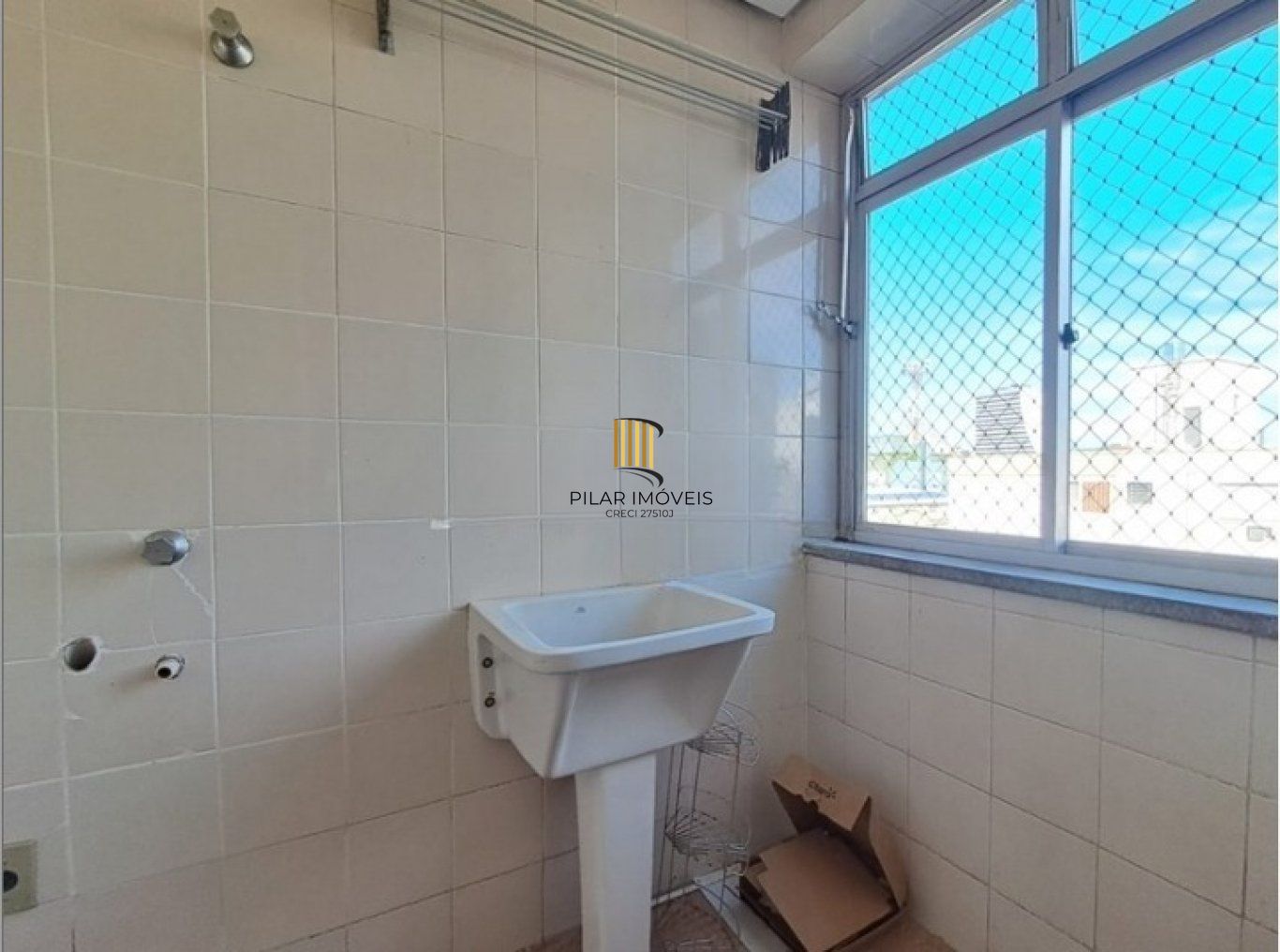 Apartamento com 2 quartos e 1 vaga à venda em Centro Histórico.